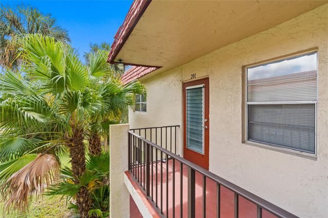 1 Abbey Lane 201, Delray Beach, FL 33446
