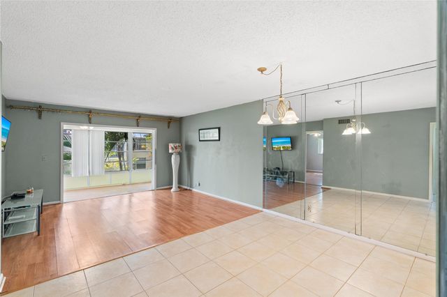 1 Abbey Lane 201, Delray Beach, FL 33446