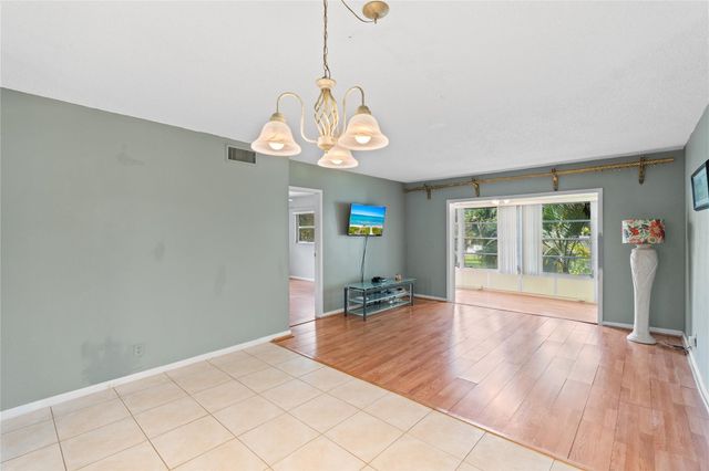 1 Abbey Lane 201, Delray Beach, FL 33446