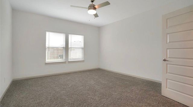 2827 Magnolia Blossom Ln, Rosenberg, TX 77469