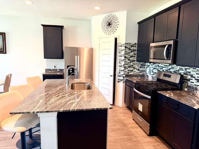 2827 Magnolia Blossom Ln, Rosenberg, TX 77469