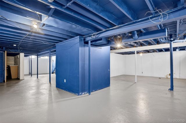 36878 Samoa Drive, Sterling Heights, MI 48312