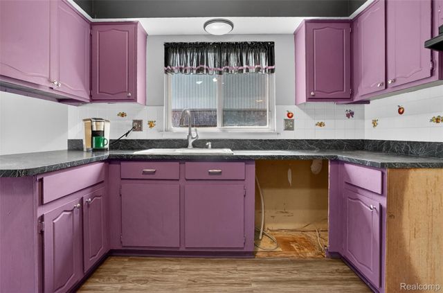 36878 Samoa Drive, Sterling Heights, MI 48312