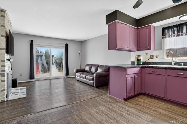 36878 Samoa Drive, Sterling Heights, MI 48312