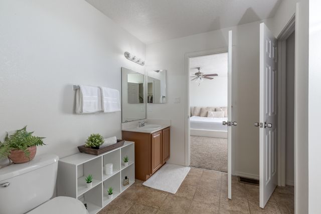 10828 McMichael Lane SW, Albuquerque, NM 87121