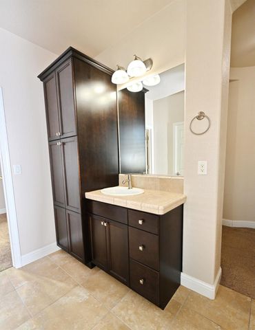 11346 Garden Sage, Fresno, CA 93730