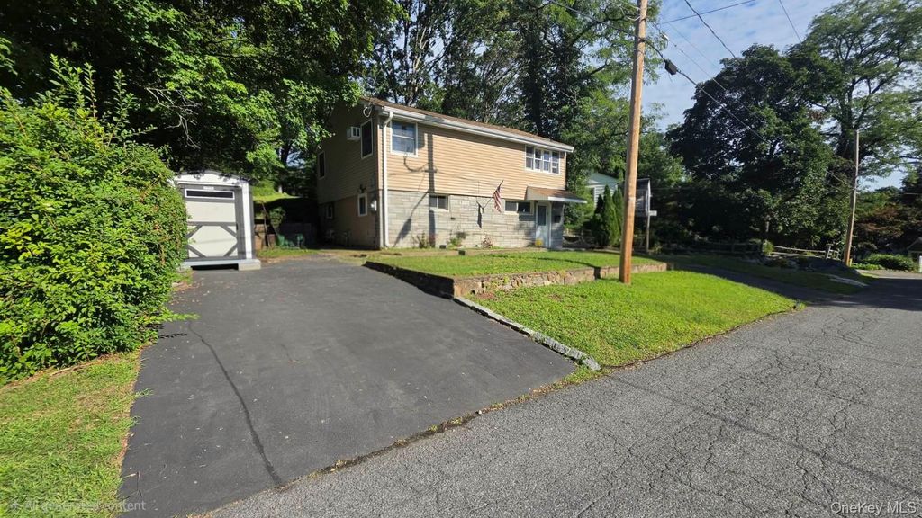 30 Villa Parkway, Highland Falls, NY 10928 — photo 3