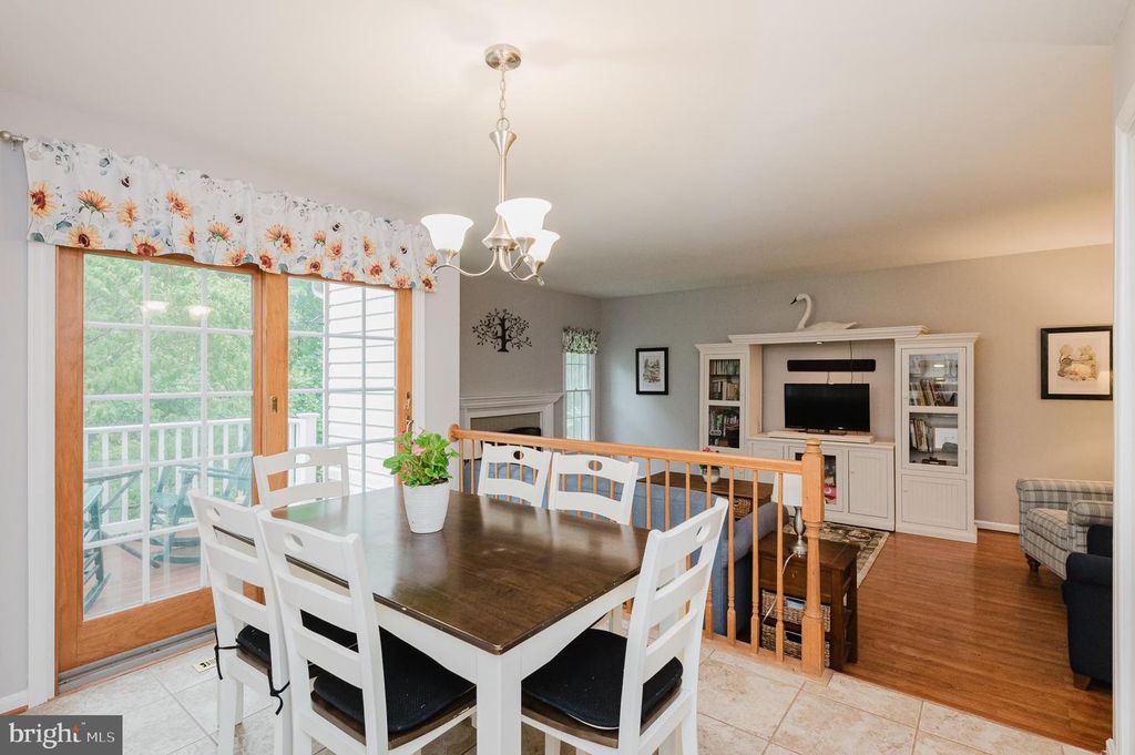 Image 18 of property listing at 922 DELRAY DR, Forest Hill, MD 21050