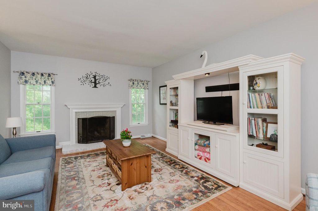 Image 21 of property listing at 922 DELRAY DR, Forest Hill, MD 21050