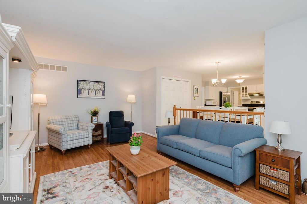 Image 23 of property listing at 922 DELRAY DR, Forest Hill, MD 21050
