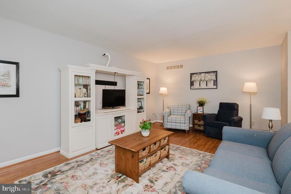 Image 24 of property listing at 922 DELRAY DR, Forest Hill, MD 21050