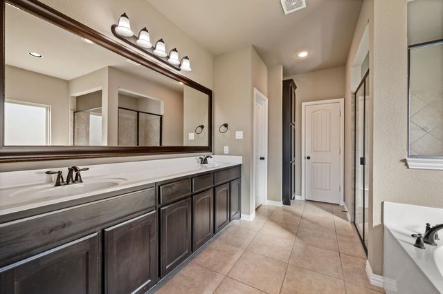 282 Heather Lane, Decatur, TX 76234