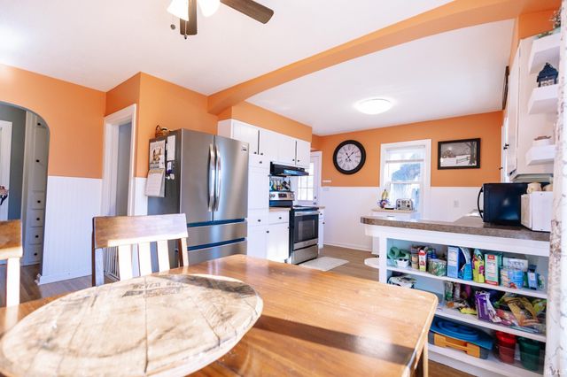 1015 N Alvord Boulevard, Evansville, IN 47711