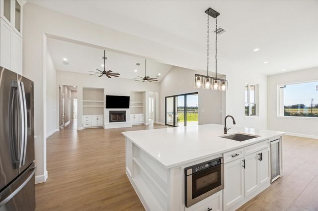 27645 Spring Hill Road, Hempstead, TX 77445