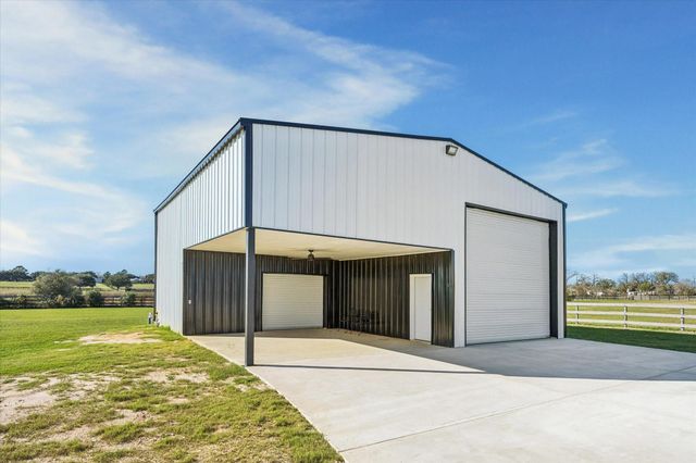 27645 Spring Hill Road, Hempstead, TX 77445