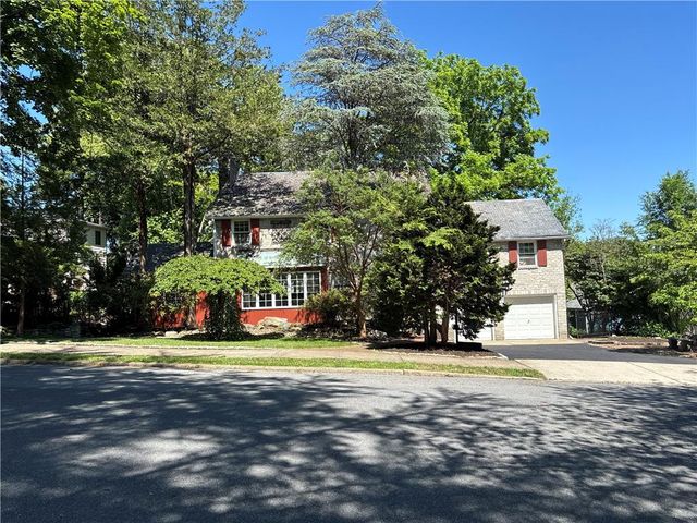 1236 Moffitt, Bethlehem City, PA 18018
