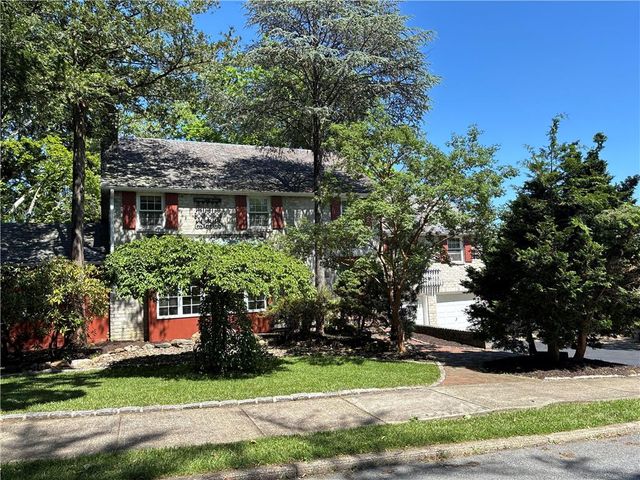 1236 Moffitt, Bethlehem City, PA 18018