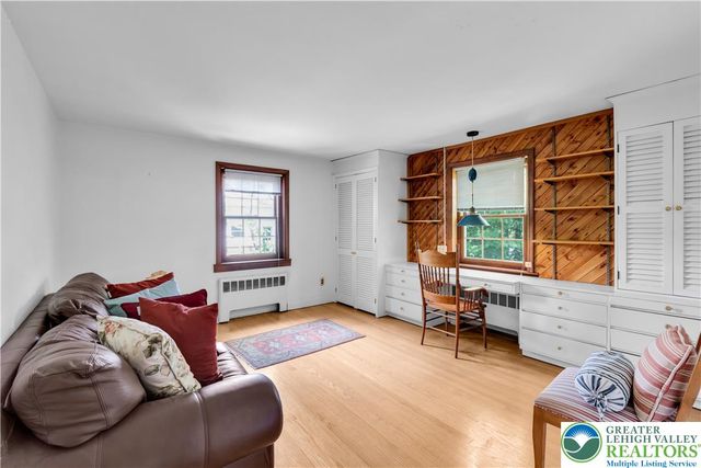 1236 Moffitt, Bethlehem City, PA 18018