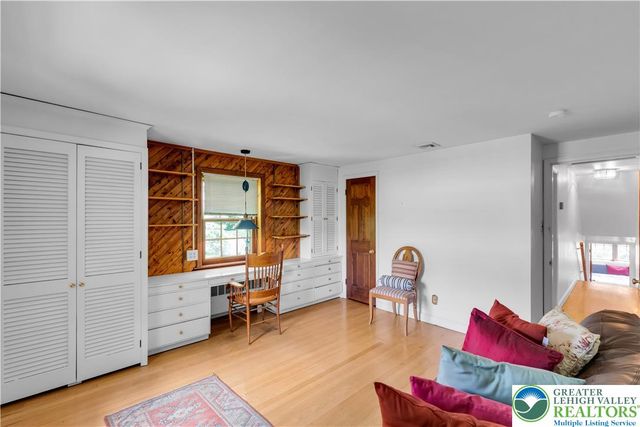 1236 Moffitt, Bethlehem City, PA 18018