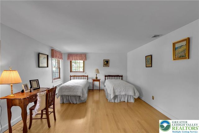 1236 Moffitt, Bethlehem City, PA 18018