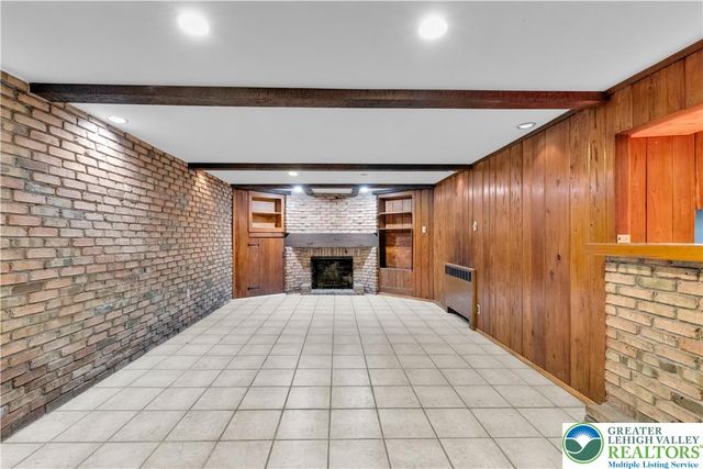 1236 Moffitt, Bethlehem City, PA 18018