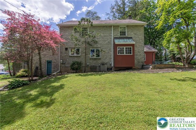 1236 Moffitt, Bethlehem City, PA 18018