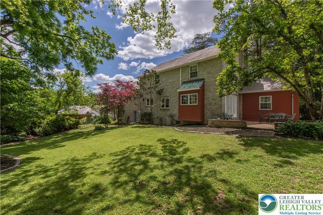 1236 Moffitt, Bethlehem City, PA 18018