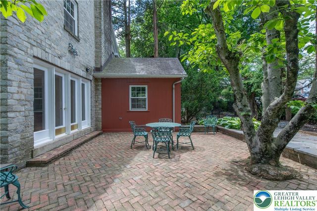 1236 Moffitt, Bethlehem City, PA 18018
