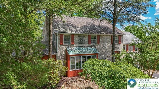 1236 Moffitt, Bethlehem City, PA 18018