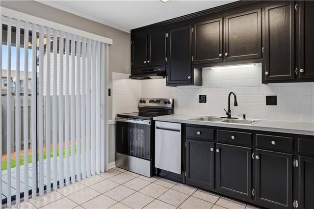 310 Vista Circle A, Winston-salem, NC 27106