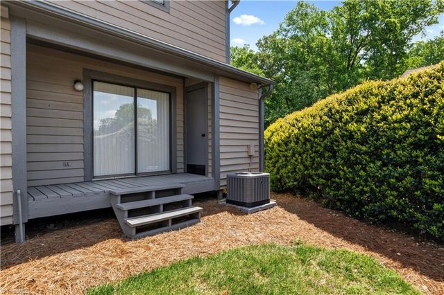 310 Vista Circle A, Winston-salem, NC 27106