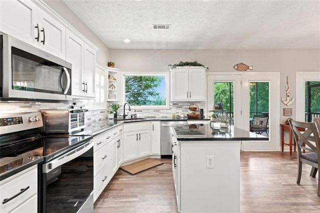 9 Swan Court, Monticello, GA 31064