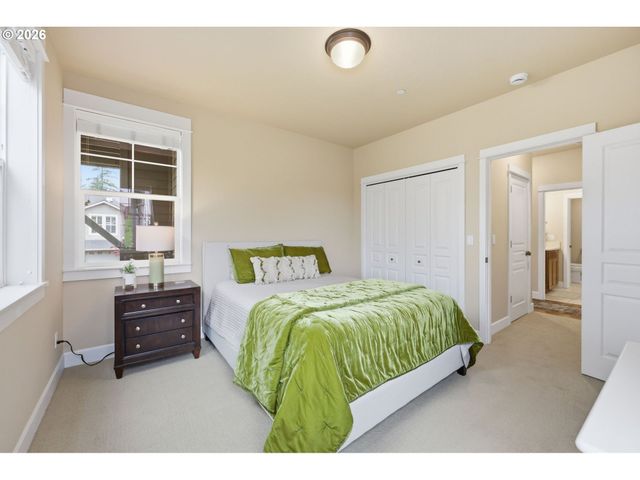 10258 Se BRISTOL Ln, Happy Valley, OR 97086