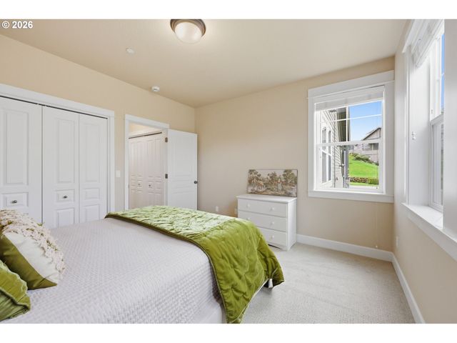 10258 Se BRISTOL Ln, Happy Valley, OR 97086