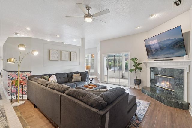 987 AUTUMN GLEN LANE, Casselberry, FL 32707