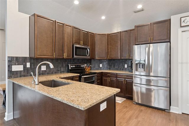 987 AUTUMN GLEN LANE, Casselberry, FL 32707