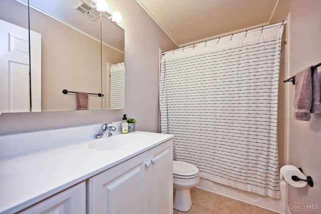 6040 Seiler Drive, Green Twp, OH 45239