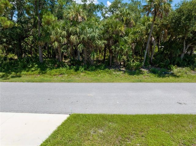 POMONA AVE, North Port, FL 34288