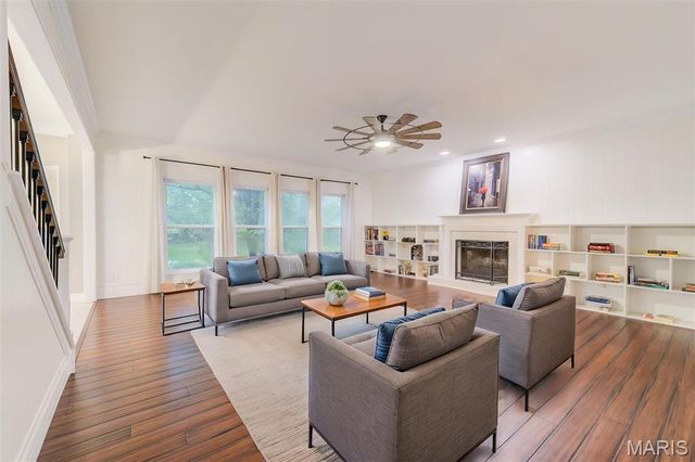 1012 Landing Place Drive, Lake St Louis, MO 63367