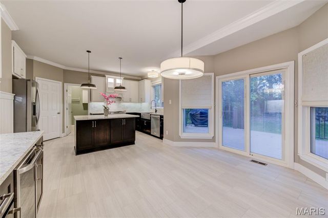 1012 Landing Place Drive, Lake St Louis, MO 63367
