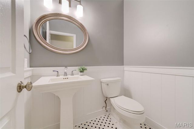1012 Landing Place Drive, Lake St Louis, MO 63367