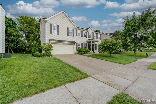1012 Landing Place Drive, Lake St Louis, MO 63367