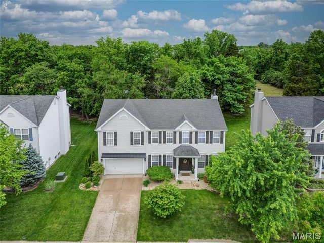 1012 Landing Place Drive, Lake St Louis, MO 63367