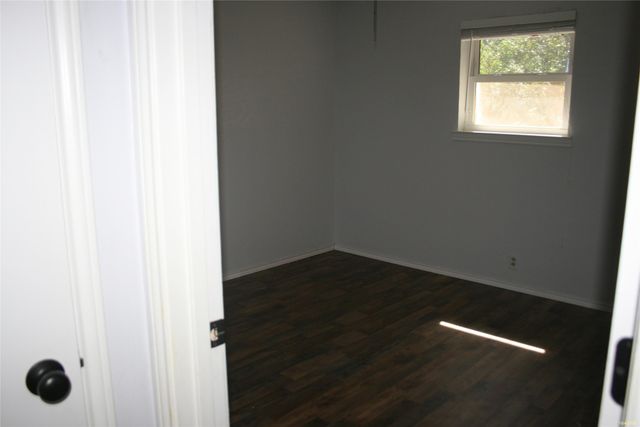 2205 Towne North Drive, Cleburne, TX 76033