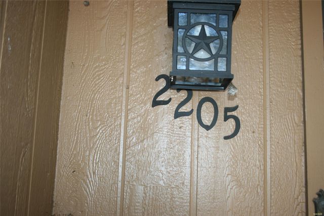 2205 Towne North Drive, Cleburne, TX 76033