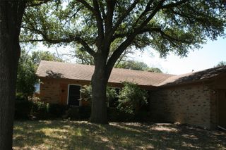 2205 Towne North Drive, Cleburne, TX 76033