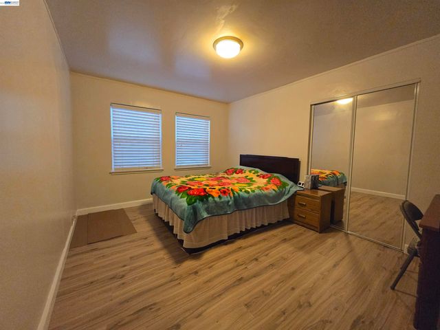 2917 Telegraph Ave, Berkeley, CA 94705