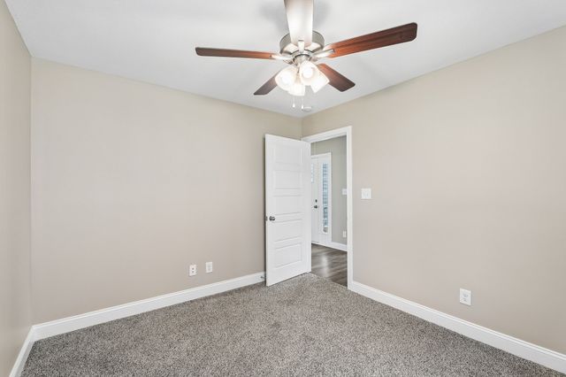 161 Ardell Dr, Clarksville, TN 37040