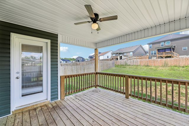 161 Ardell Dr, Clarksville, TN 37040