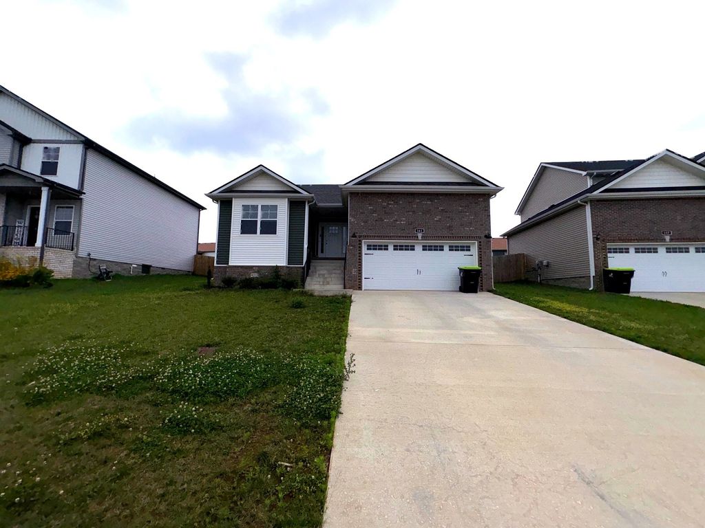161 Ardell Dr, Clarksville, TN 37040